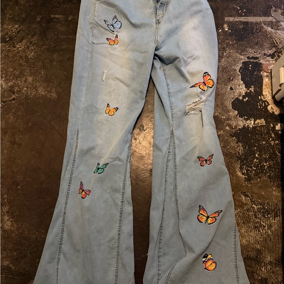 Fashion Nova Denim - Fashion Nova Light Wash Flare Jeans with Colorful Butterfly Embroidery